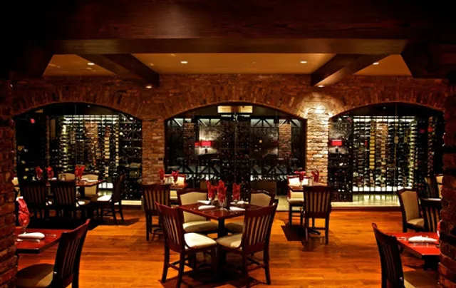 Honey Eatery and Social Club