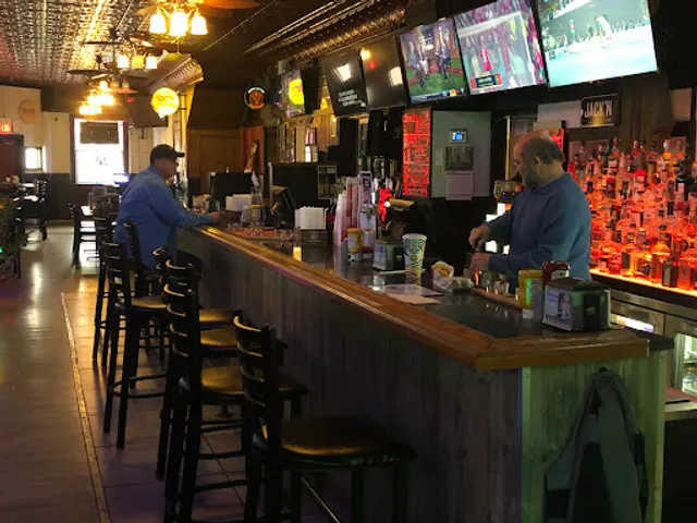 Main Gate Bar & Grill