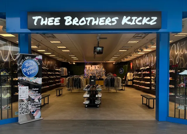 Thee Brothers Kickz