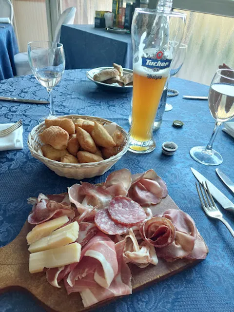 Pizzeria Ristorante Carillon