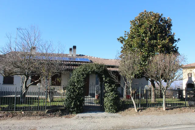 Delightful Home-Lovely Hill View