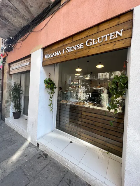Hanai Vegana BORN - Gluten Free & Vegan Bakery
