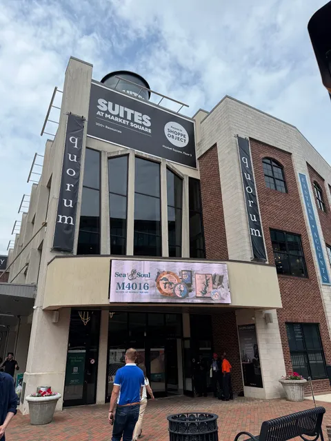 Suites At Market Square