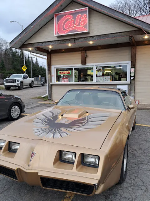 Restaurant Cal's Pizza