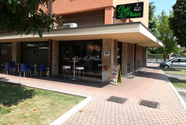 Café Le Plaisir