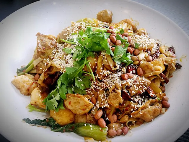 XLL Malahotpot Kulai 香辣辣麻辣香锅