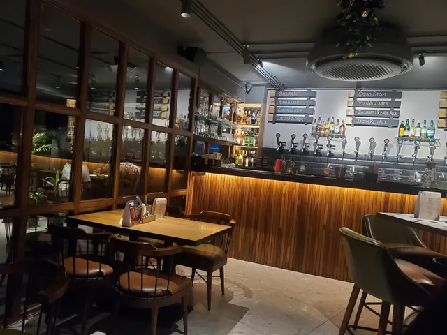 Drifters Tap Station