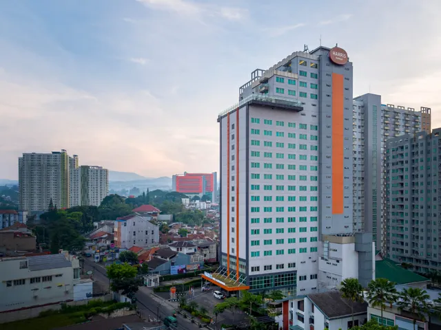 Harris Hotel & Convention Ciumbuleuit Bandung