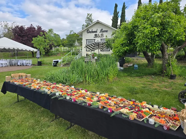 Orchard Home Bed & Breakfast