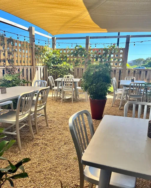 TRIO Restaurant & Market