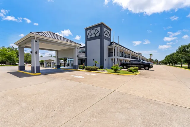 Econo Lodge Inn & Suites Ocean Springs - Biloxi