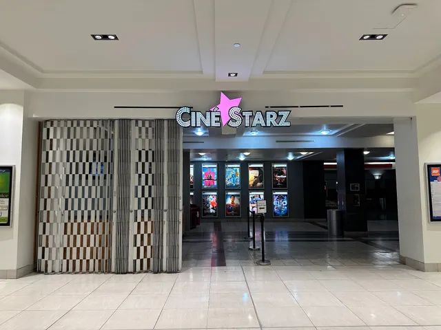 Ciné Starz St. Laurent Centre