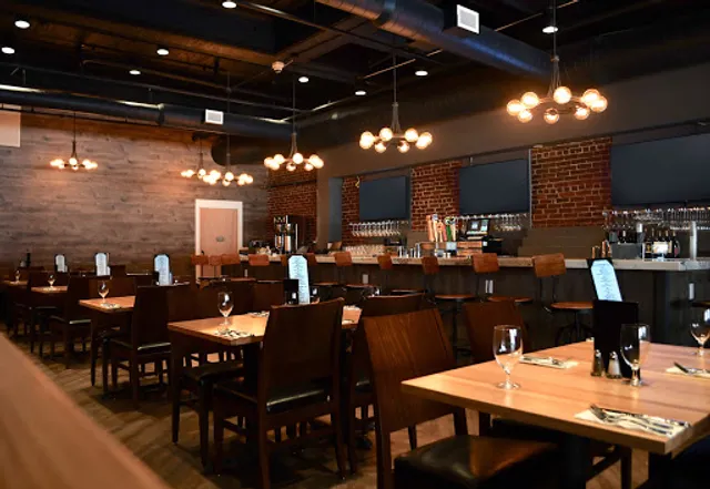 222 Union Restaurant and Bar