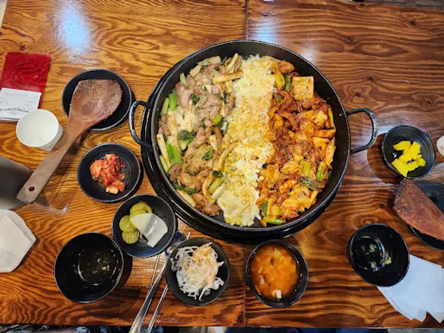 유가네닭갈비 천안신불당점