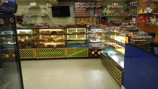 DIAMOND BAKERS SWEETS & CAKE HOUSE