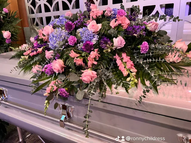 Everyday Flowers by Ronny