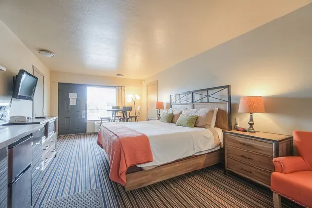 Blue Lakes Inn Extended Stay