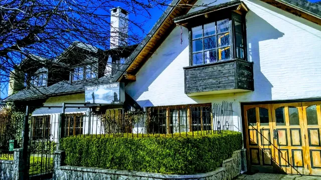 Universal Traveller's Hostel