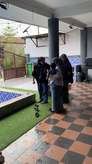 Villa Elsa & Roomstay