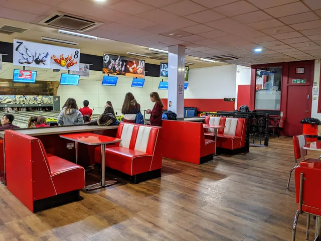 Bugsy's Tenpin Bowling