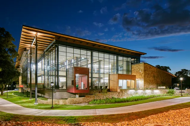 Seguin Public Library