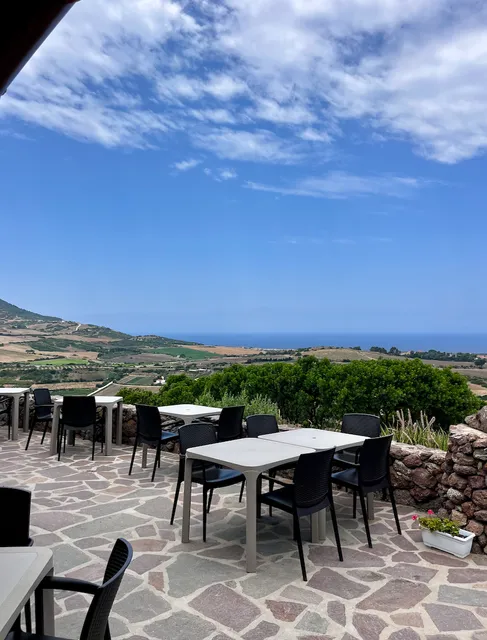 MONTE ISTULARGIU Azienda Agricola & Agriturismo