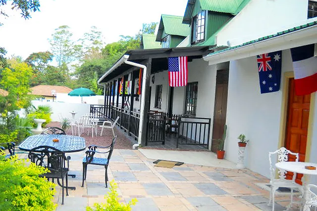 La Familia Guesthouse