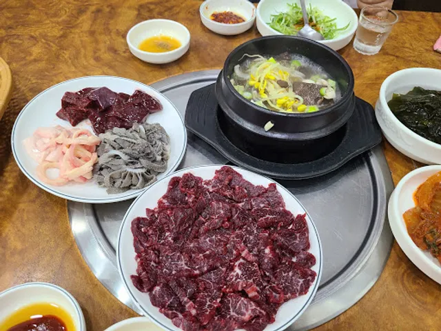 영암식육식당