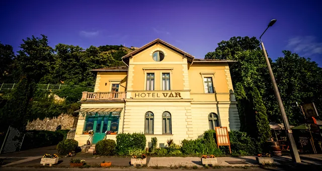 Vár Hotel Kastélyszálló