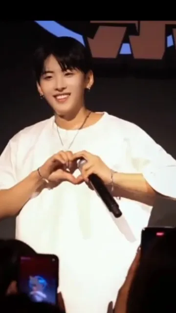 Huihuang Singing And Dancing Night Club