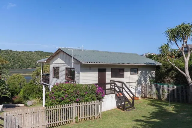 Kenton Beach Cottages