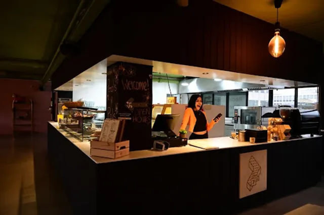 Restaurant and Bar Petals & Pals