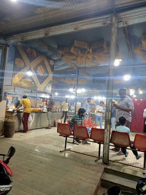 Central Food Corner (CFC)