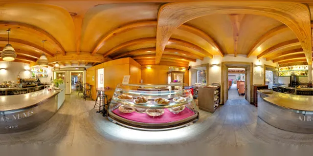 Airas Nunes ~ Café (Santiago de Compostela)