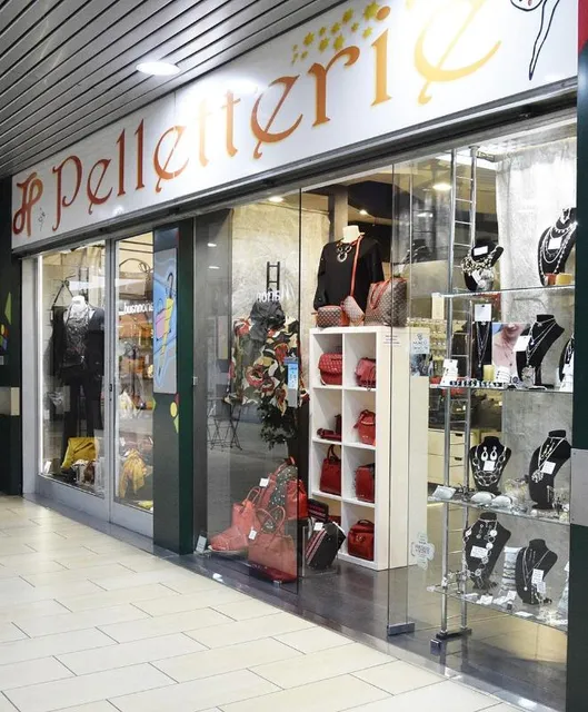 Centro Commerciale La Piazzetta