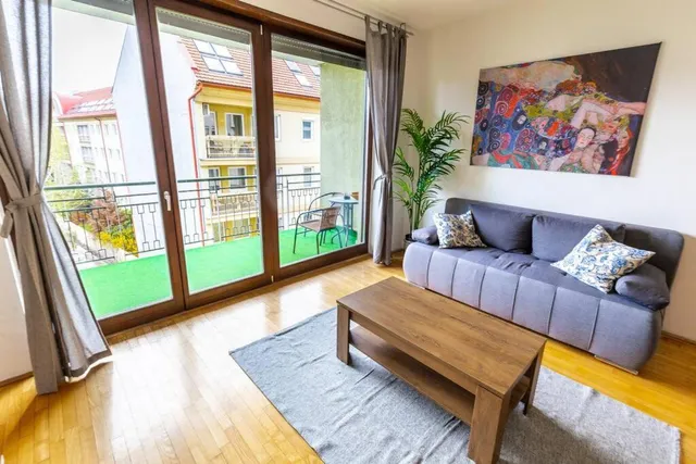 Kazinczy 52 B Apartment