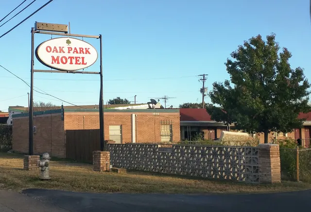 Oak Park Motel