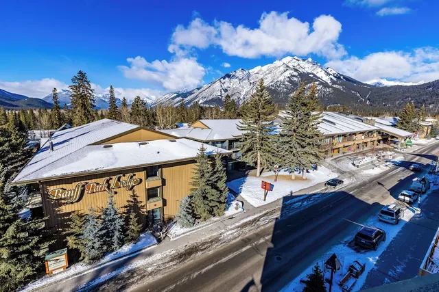 Banff Park Lodge Resort Hotel & Conference Centre