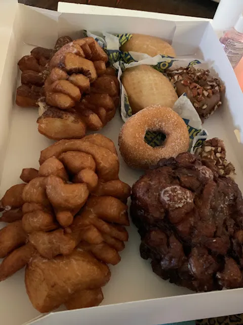 Daylight Donuts & Taco Zone