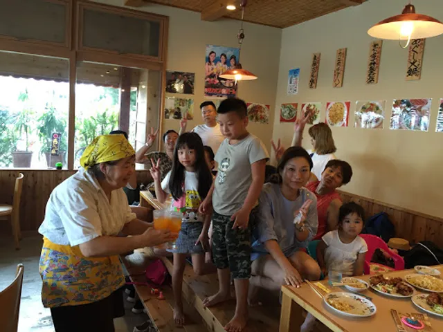 沖縄食堂 琉華亭 真栄城そば