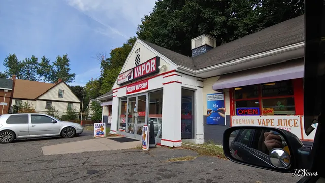 Smokers Dream World Juul, SOL, OPMS Gold, Cloud Batter, Prohibition, Naked100 STIG Stik Geek Vape