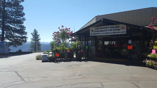 Worton's Market Foresthill