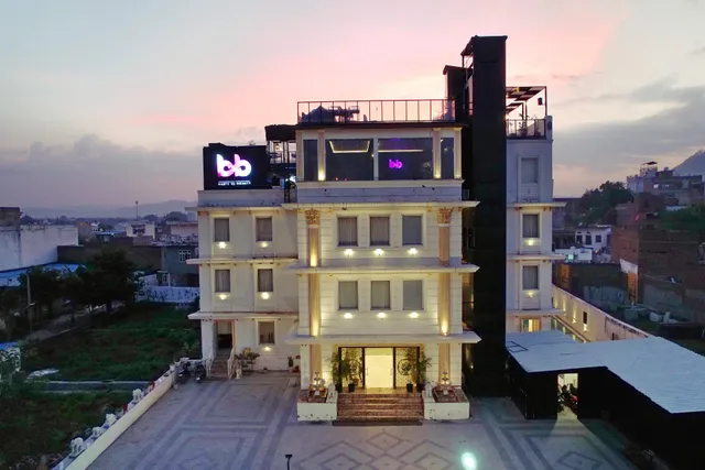 THE COURTYARD - Beyond Bar & Club