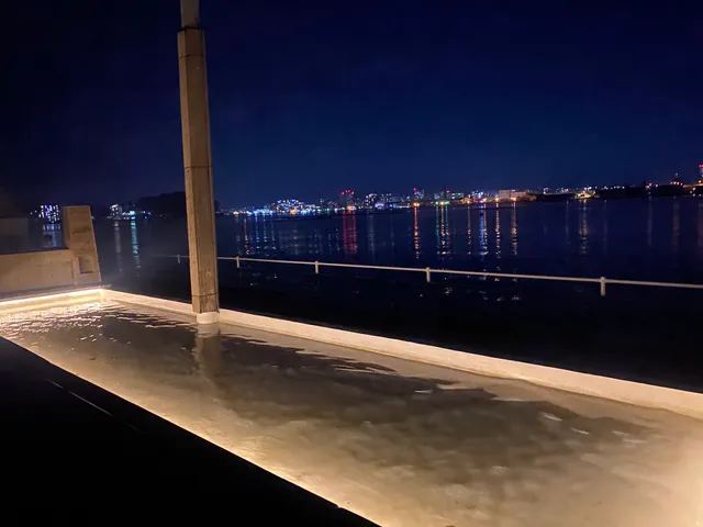 The Island（ジ・アイランド）