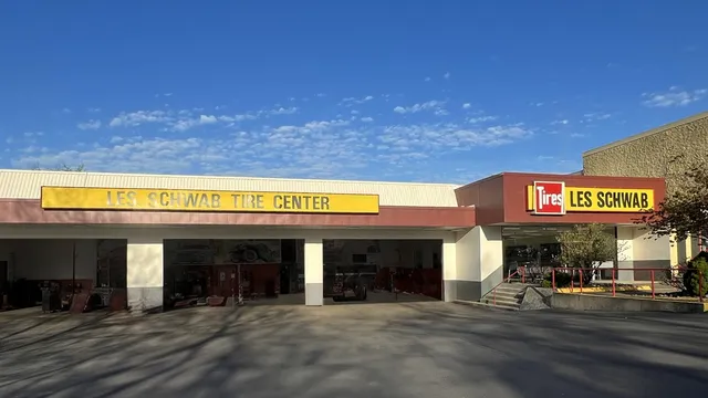 Les Schwab Tire Center