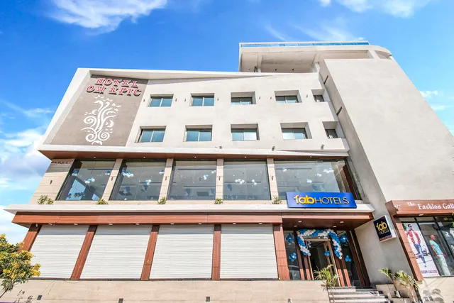 FabHotel Prime Om Epic - Hotel in Vijay Nagar, Indore