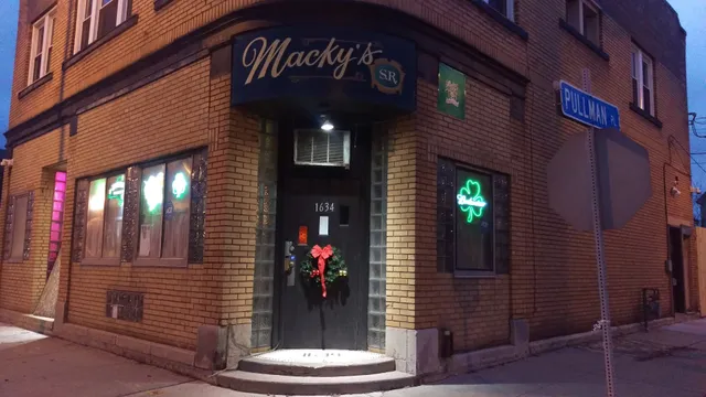 Macky's Shamrock Room