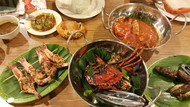 Pondok Ikan Bakar Ujung Pandang - Gandaria