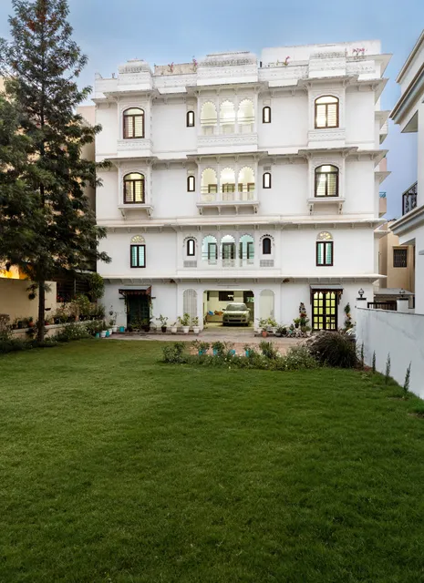 Chandra Vilas Heritage stay