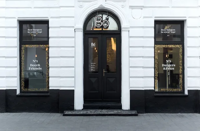 Bó Burger and Fries